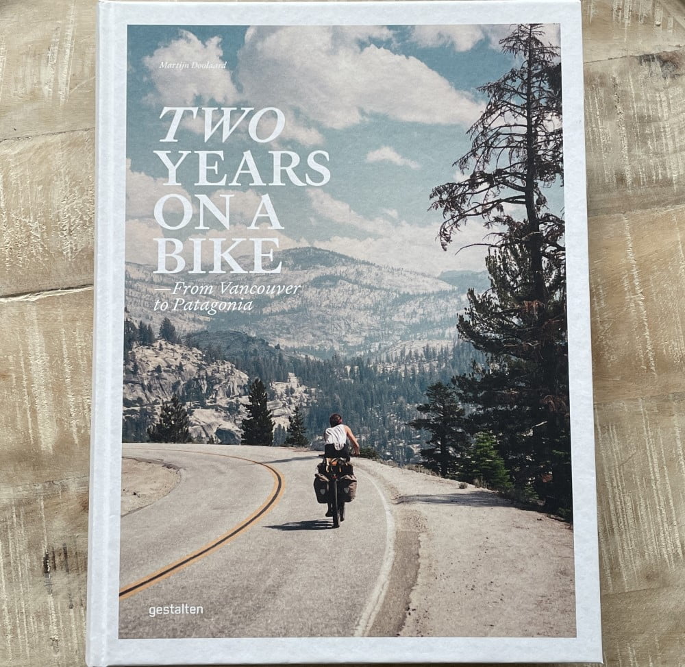 Two Years on a Bike recensie